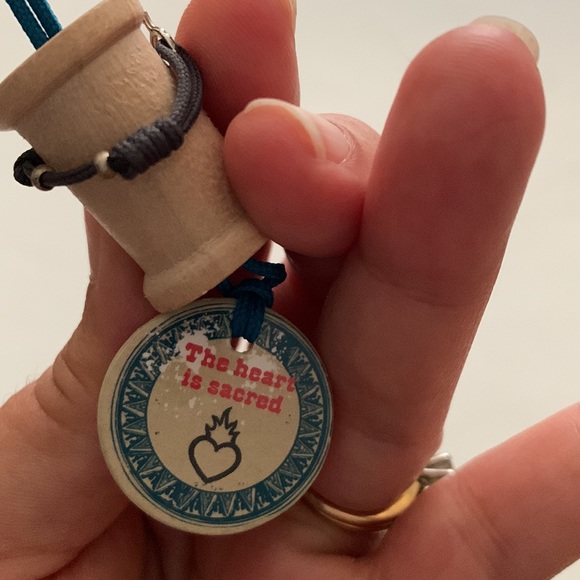 Silver plated, adjustable, string, ring, heart with brown string - Picture 3 of 3